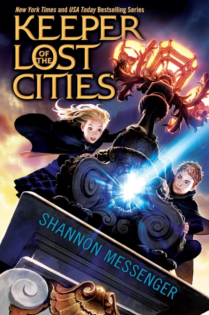 Cover of "Keeper of the Lost Cities" by Shannon Messenger. Shows a girl and boy, in capes holding onto a lamp post.